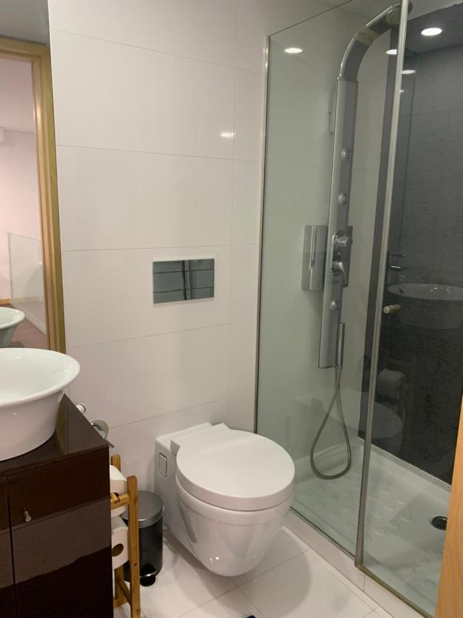 Oikos 77 Apartman Aveiro Kültér fotó